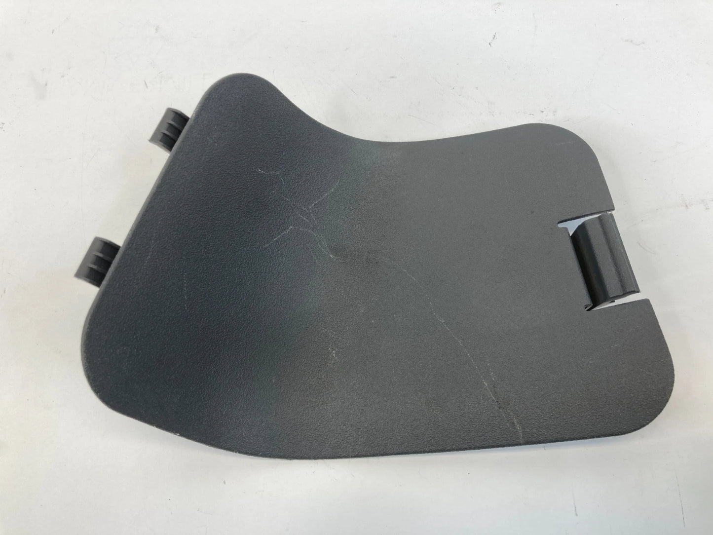 2004-2009 TOYOTA PRIUS REAR LEFT DRIVER SIDE INNER TAIL LIGHT ACCESS COVER TRIM