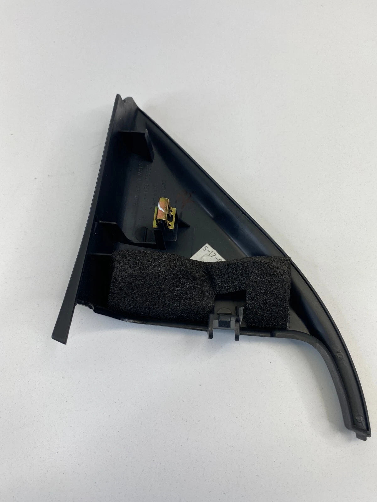 03-07 HONDA ACCORD SEDAN FRONT RIGHT SIDE INNER CORNER MIRROR COVER 76220-SDA