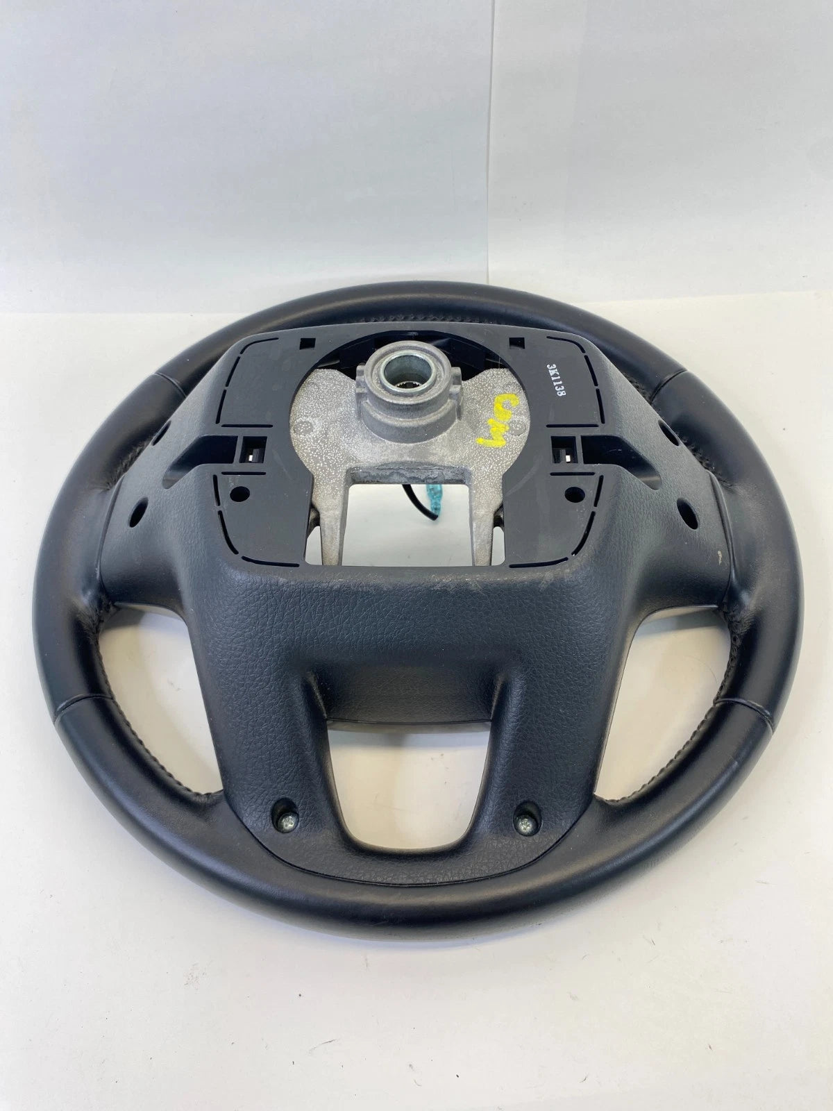 2014 2015 KIA SORENTO STEERING WHEEL W/ MULTIFUNCTIONAL CONTROL SWITCH ASSY OEM