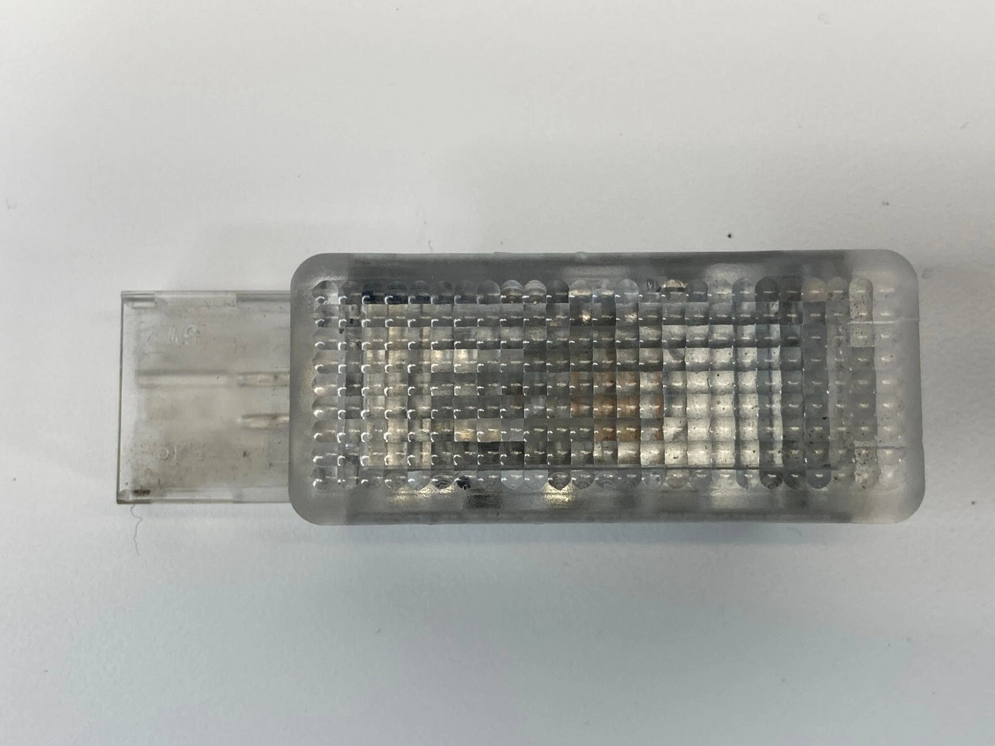 2006 VOLKSWAGEN GTI INTERIOR REAR TRUNK LUGGAGE LIGHT LAMP 6L0947415 OEM