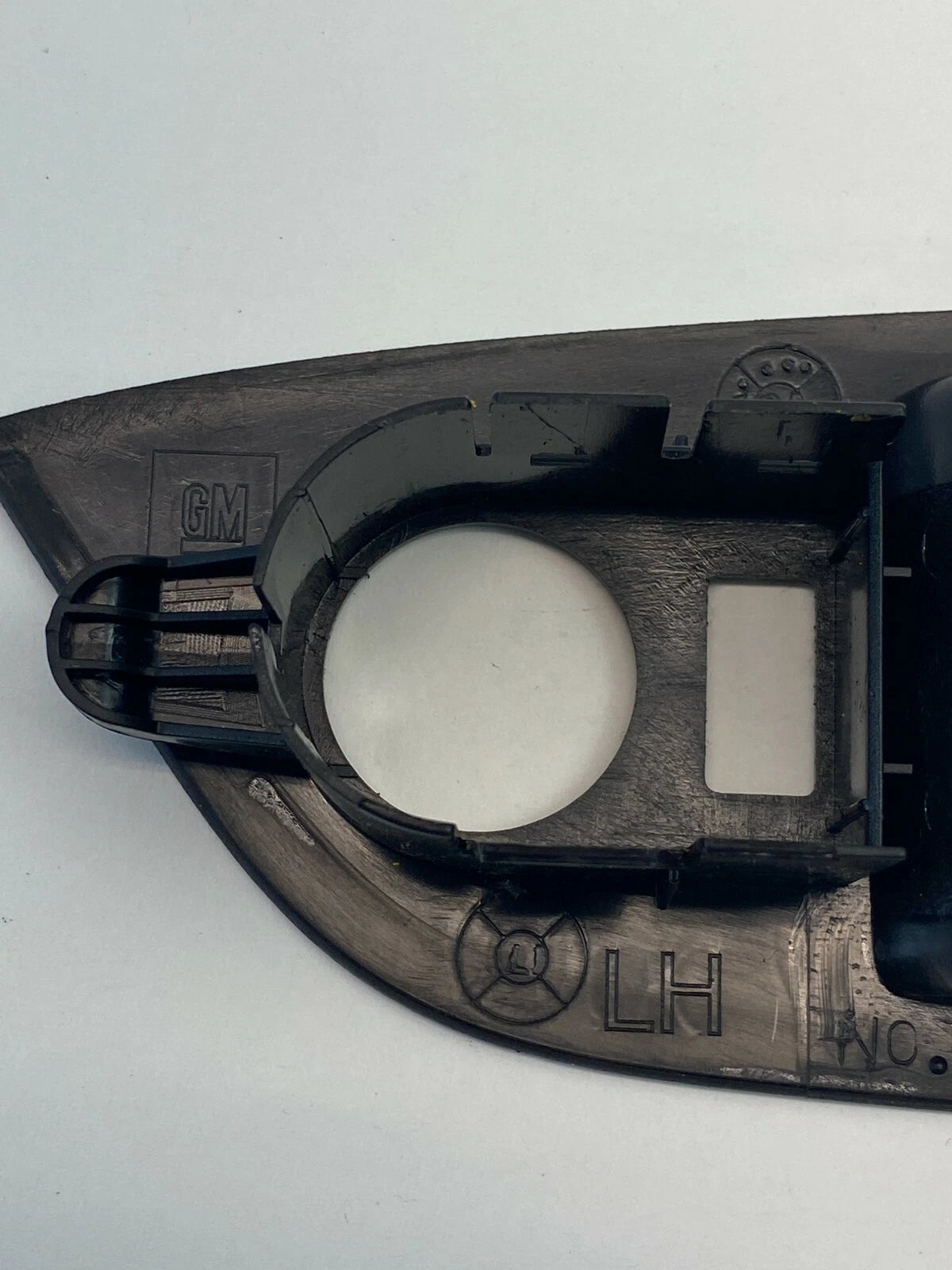 2010-2017 CHEVROLET EQUINOX FRONT LEFT MASTER POWER WINDOW SWITCH BEZEL TRIM