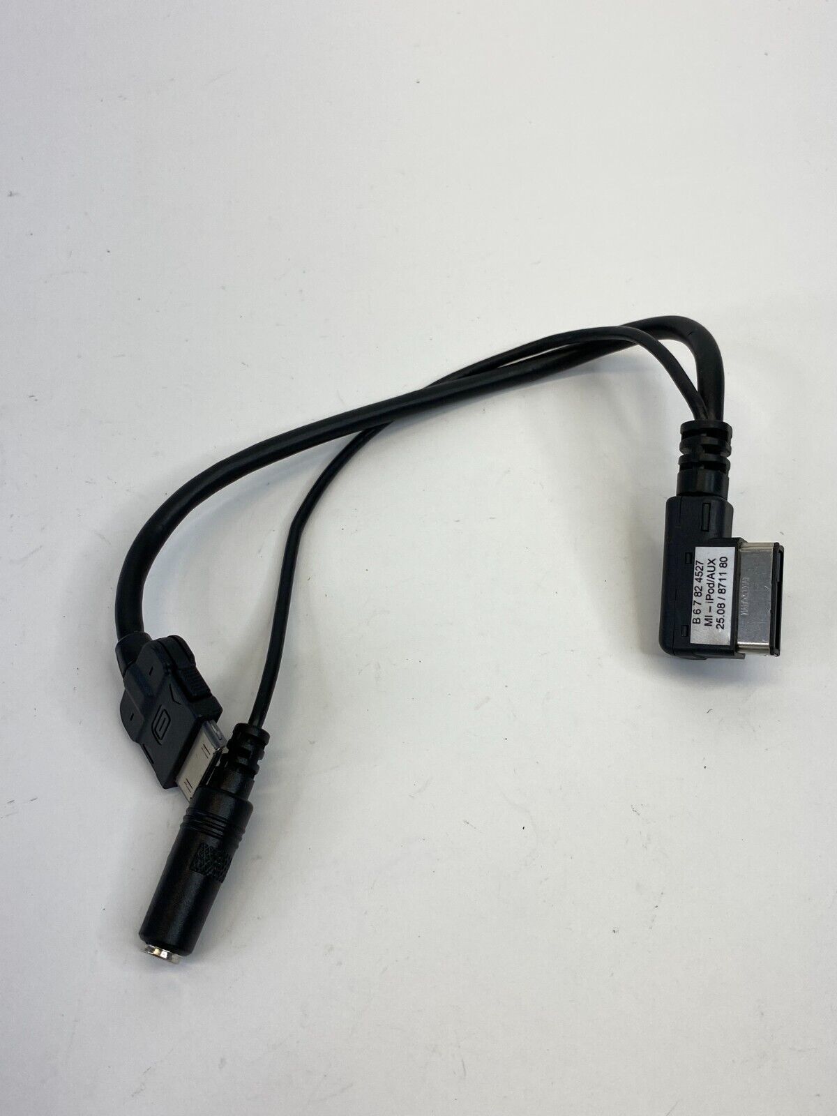 2009-2012 Mercedes-Benz ML350 Auxiliary Audio iPod iPhone Cable B67824527 OEM