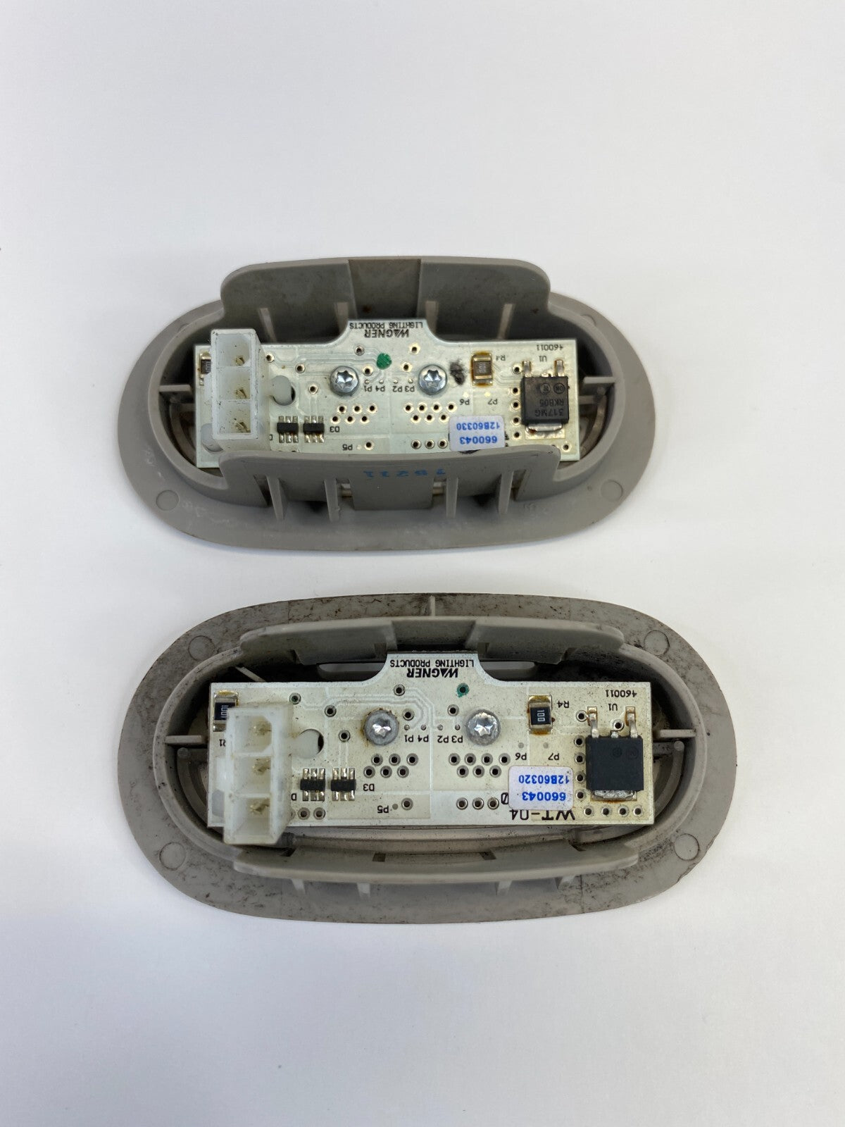 2011-2016 Chrysler Town & Country Front Side Door Courtesy Light Lamp OEM