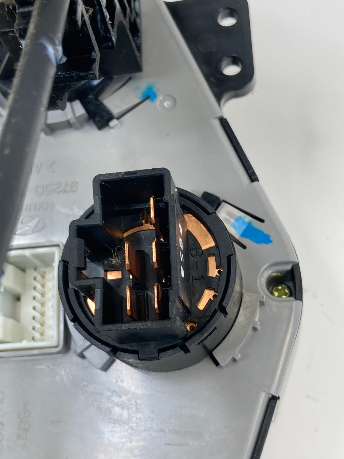 2010 2011 Hyundai Accent Heater A/C Climate Temperature Control 97250-1EXXX OEM