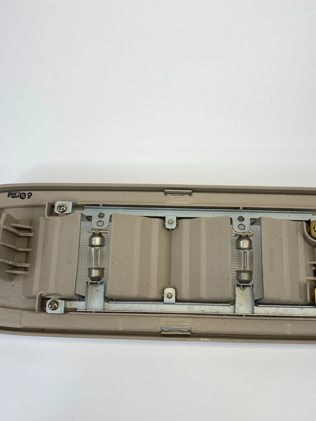 2000-2006 MAZDA MPV DOME LIGHT LAMP OVERHEAD SWITCH CONTROL ASSEMBLY OEM