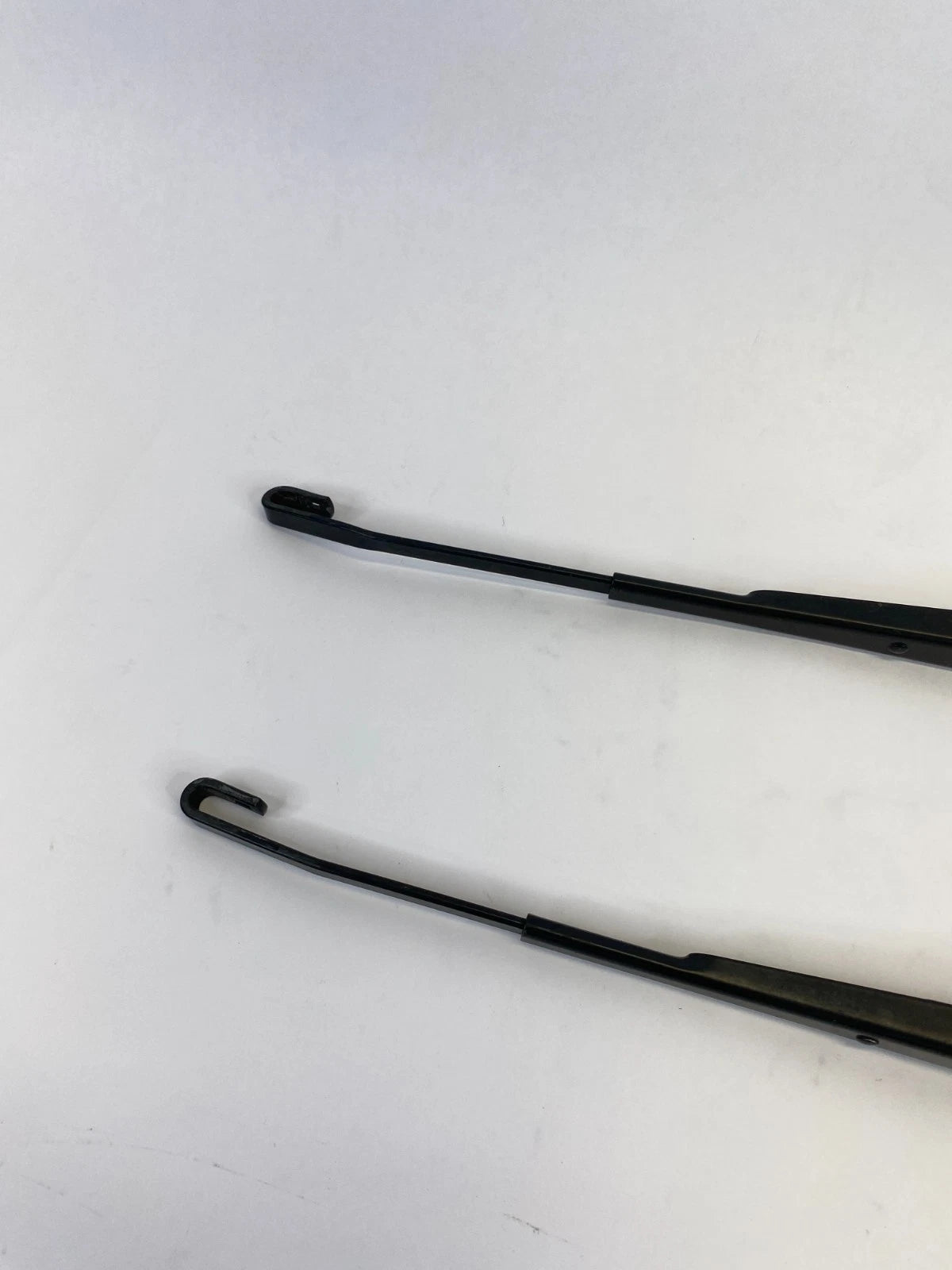 2000-2006 TOYOTA TUNDRA 01-07 SEQUOIA FRONT WINDSHIELD WIPER ARM PAIR SET OEM