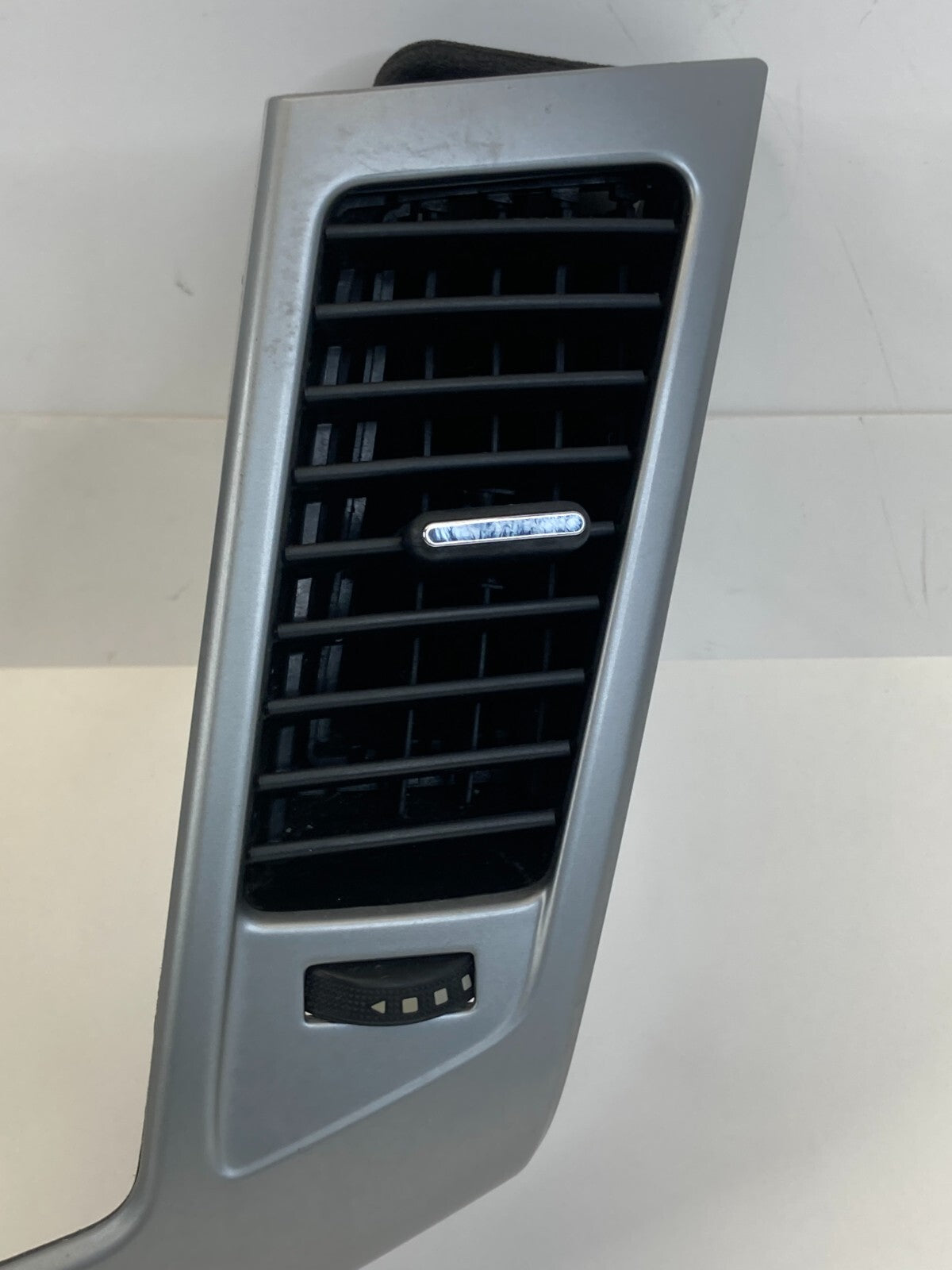 2013-2016 Chevrolet Cruze Center Dash Radio Surround Trim Bezel w/ Air Vent OEM