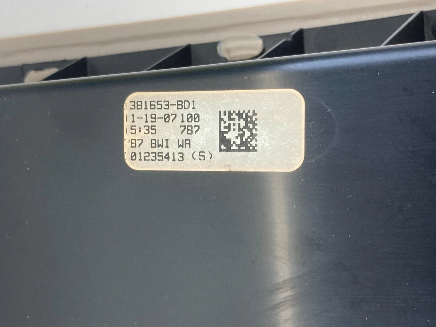 2006-2010 JEEP COMMANDER ROOF OVERHEAD CONSOLE DOME READING MAP 1253083 OEM