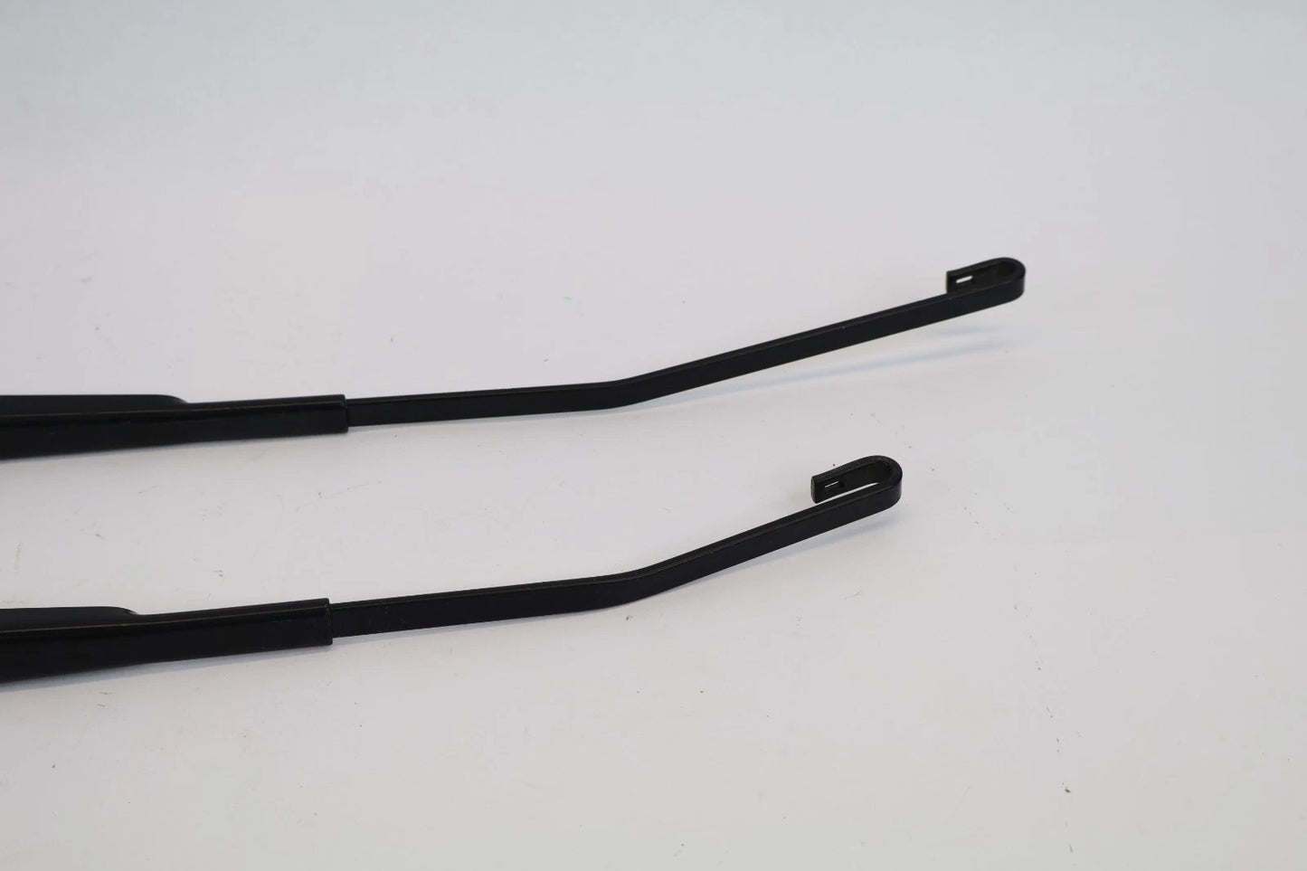 2011-2013 JEEP GRAND CHEROKEE FRONT WINDSHIELD WIPER ARM LEFT & RIGHT SET OEM