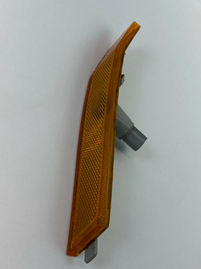 2006-2009 FORD FUSION RIGHT PASSENGER SIDE MARKER LIGHT LAMP 6E53-13B220-AD OEM