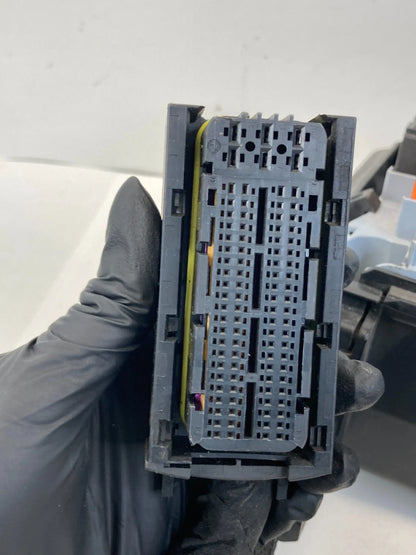 2012-2017 Fiat 500 A/T Engine Fuse Relay Box Fusebox Compartment w/ Terminal OEM