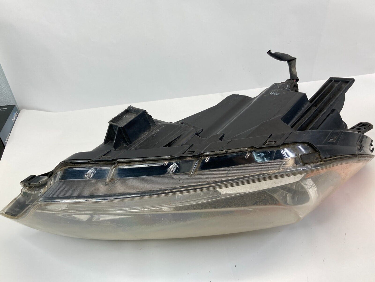 2012-2017 Kia Rio Front Right Side Headlight Headlamp Head Lamp OEM