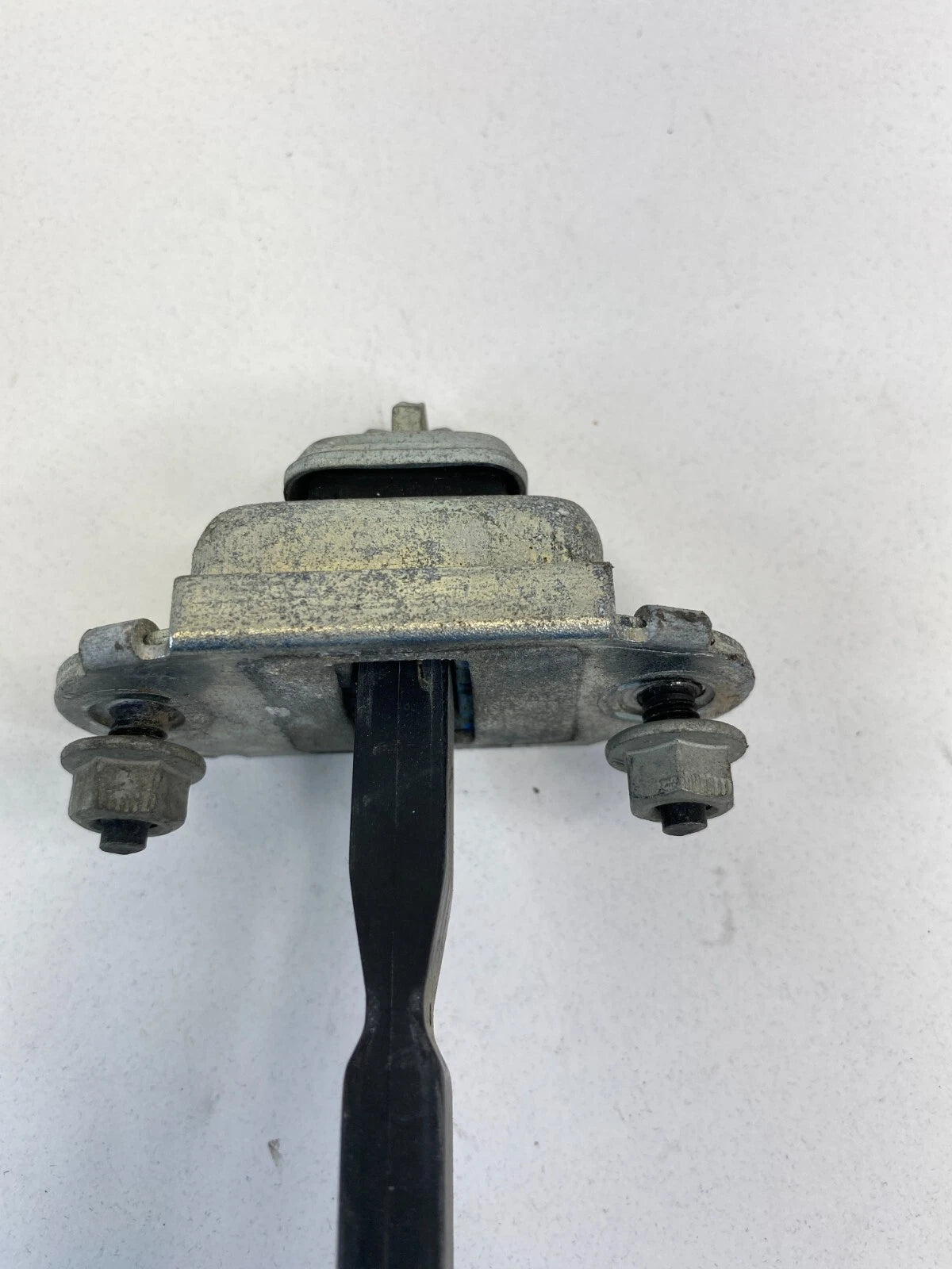 2006-2011 FORD FOCUS FRONT RIGHT PASSENGER SIDE DOOR LOCK CHECK STOP STOPPER OEM