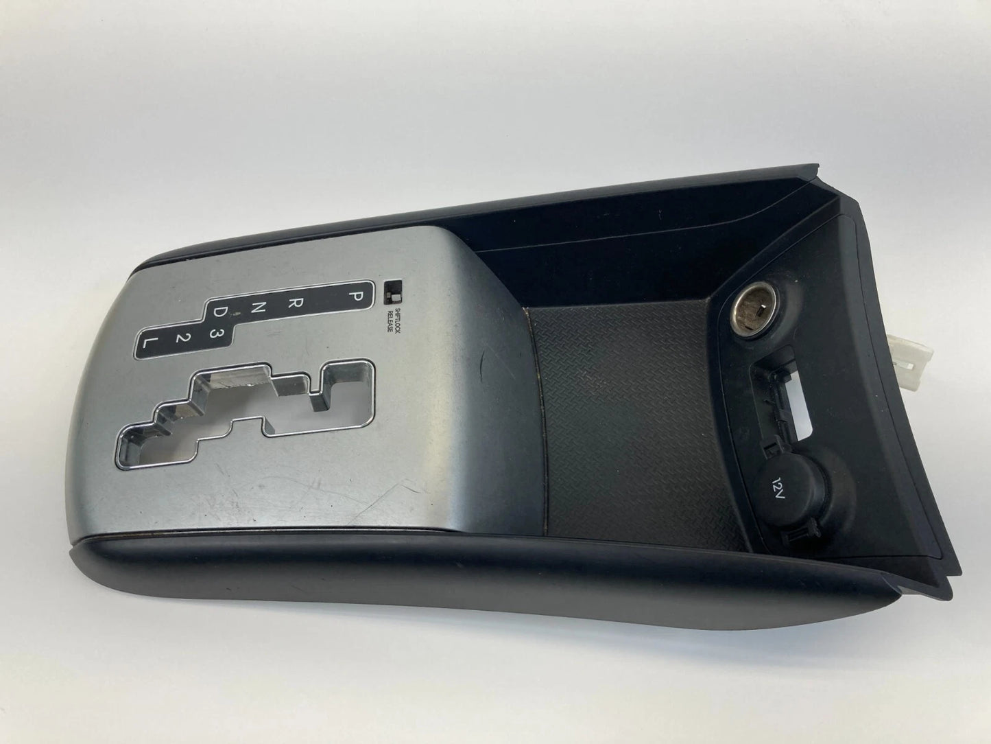 2010 HYUNDAI ELANTRA SEDAN AT CENTER CONSOLE SHIFTER SHIFT TRIM BEZEL 846512H750