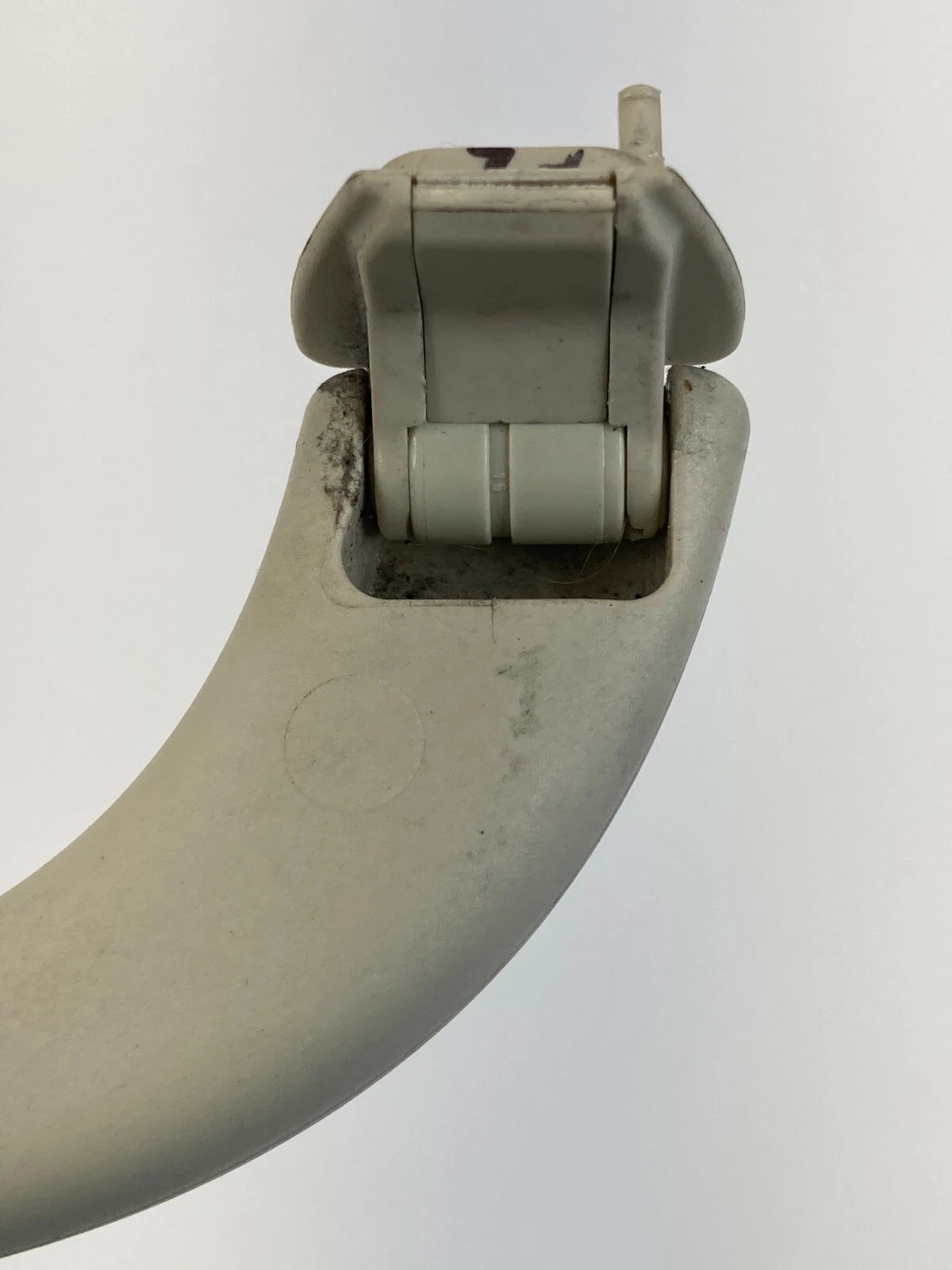 2003-2006 MERCEDES BENZ E500 FRONT LEFT DRIVER ROOF GRAB GRIB HANDLE A2118100051