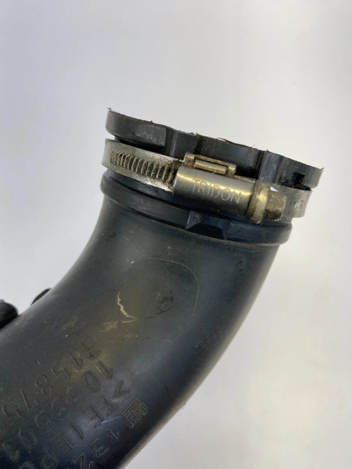 2011-2016 CHEVROLET CRUZE AIR INTAKE CLEANER HOSE TUBE DUCT 13254591 OEM