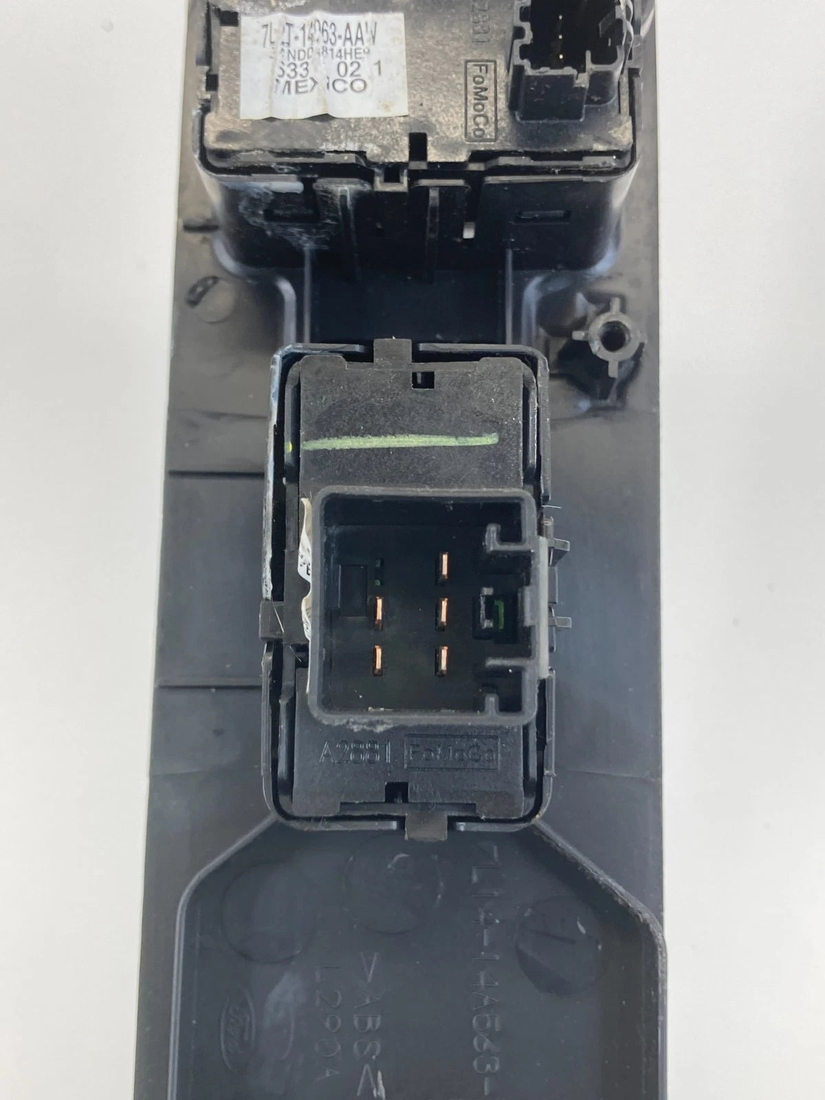 07-10 FORD EXPEDITION FRONT RIGHT DOOR WINDOW SWITCH W/ BEZEL 7L4-14A563-A OEM