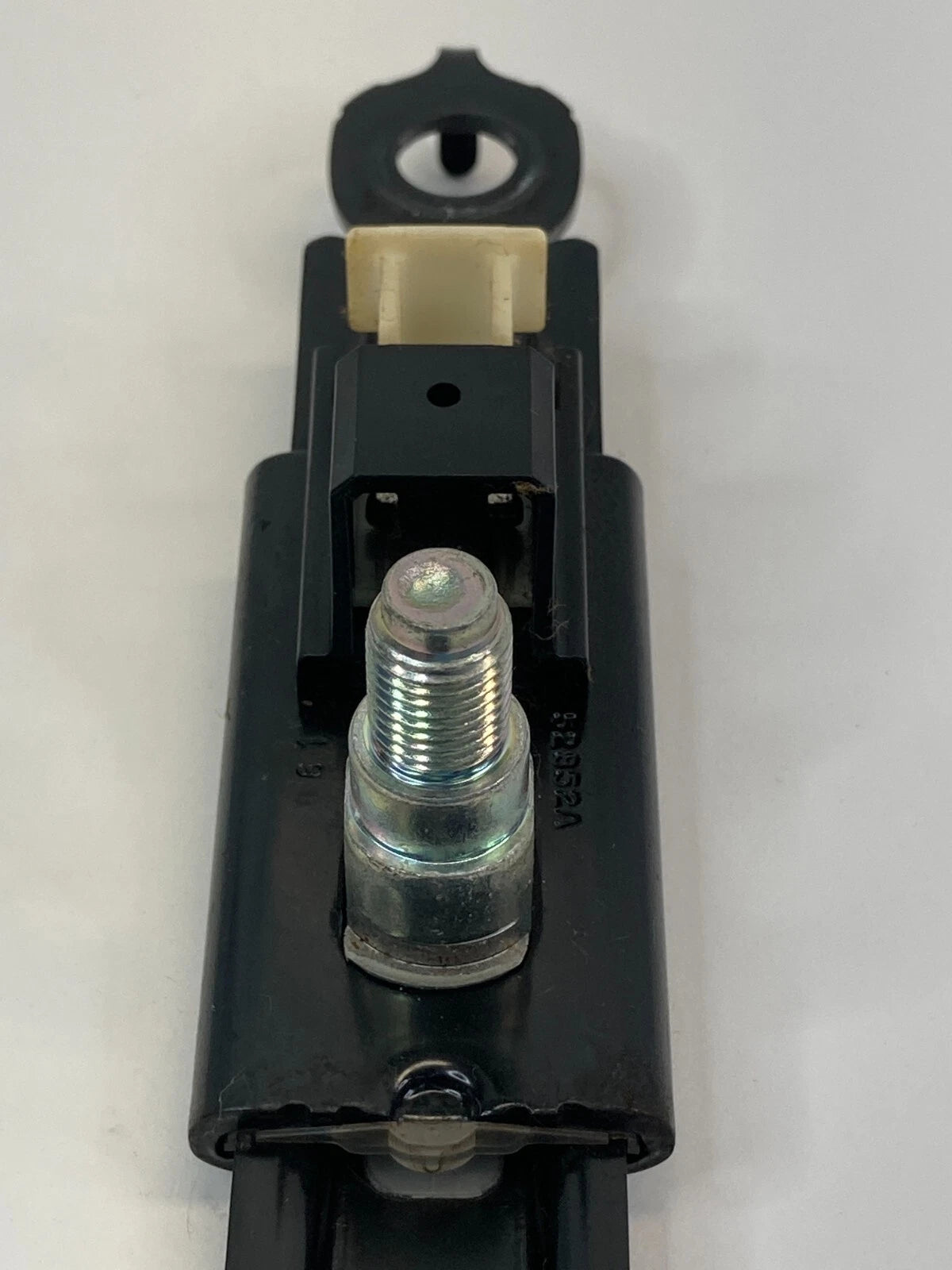 2007-2011 TOYOTA CAMRY SDN FRONT RIGHT PASSENGER SIDE SEAT BELT HEIGHT ADJUSTER