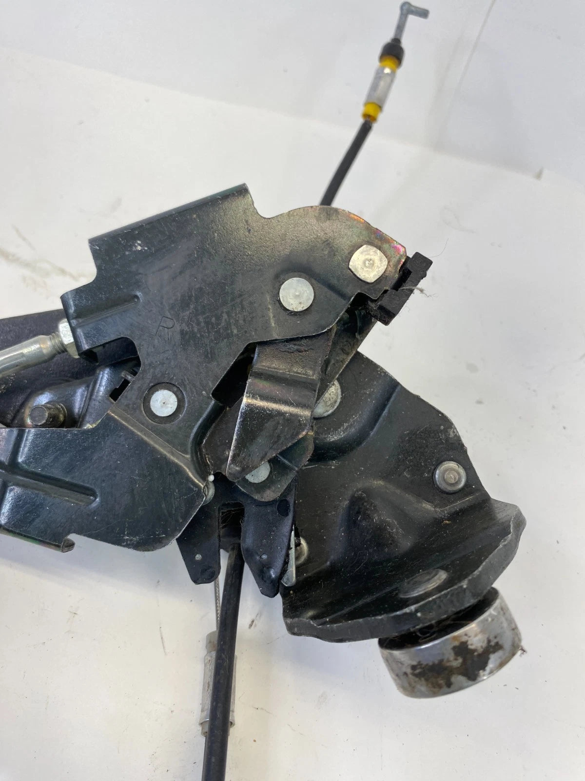 2005-2010 HONDA ODYSSEY RIGHT REAR SLIDING DOOR LATCH LOCK ACTUATOR ROLLER OEM