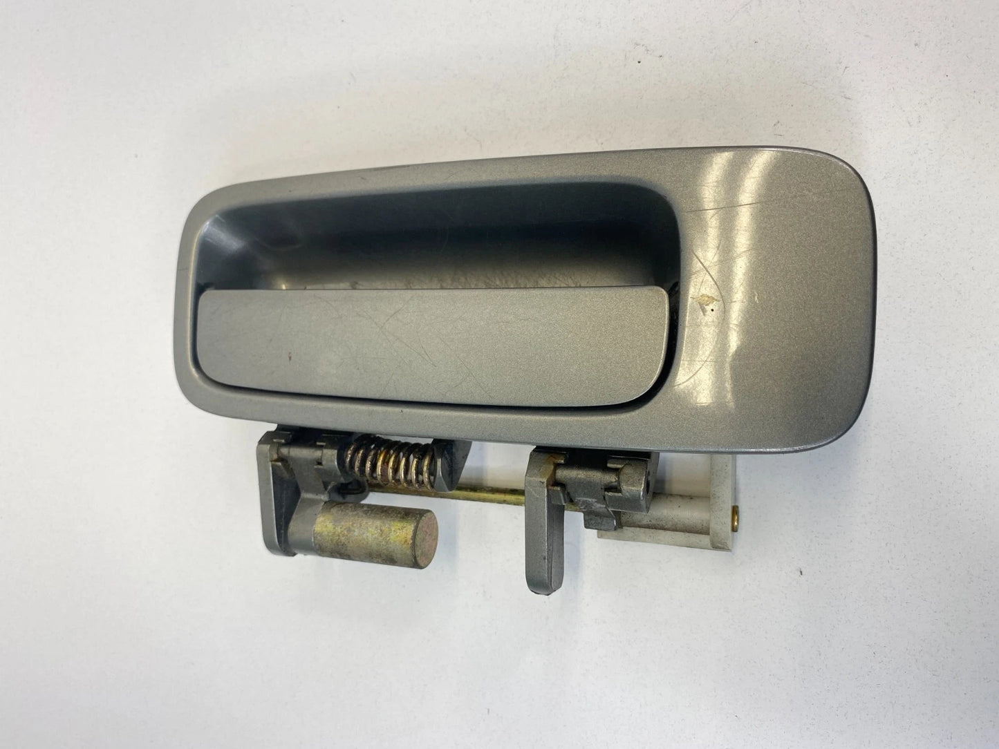 1997-2001 TOYOTA CAMRY SEDAN REAR RIGHT SIDE EXTERIOR DOOR HANDLE 69230-AA010