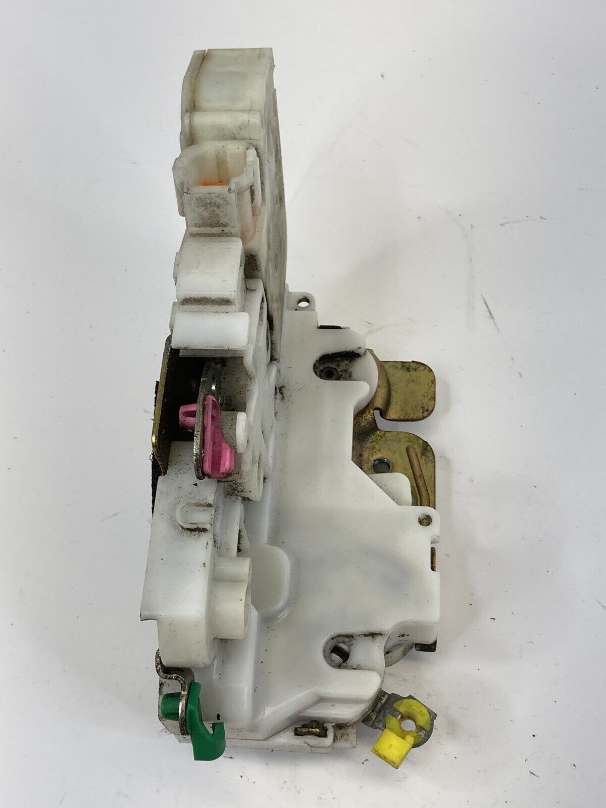 1996-2004 Nissan Pathfinder Front Right Side Door Lock Latch Actuator 805525P013