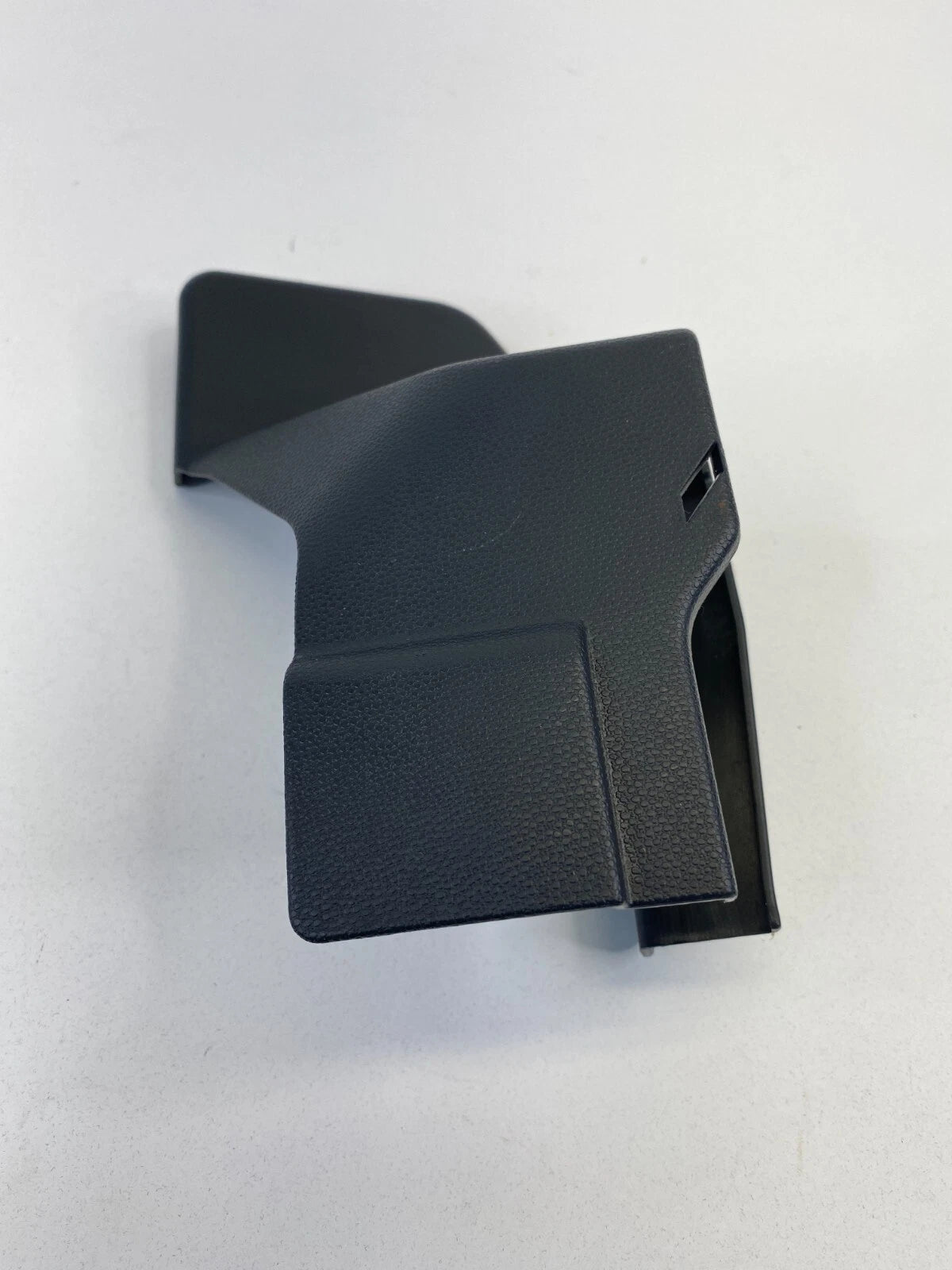 07-09 MAZDA 3 MAZDA3 SEDAN REAR RIGHT SIDE SEAT TRIM RAIL CAP COVER BN8P57052