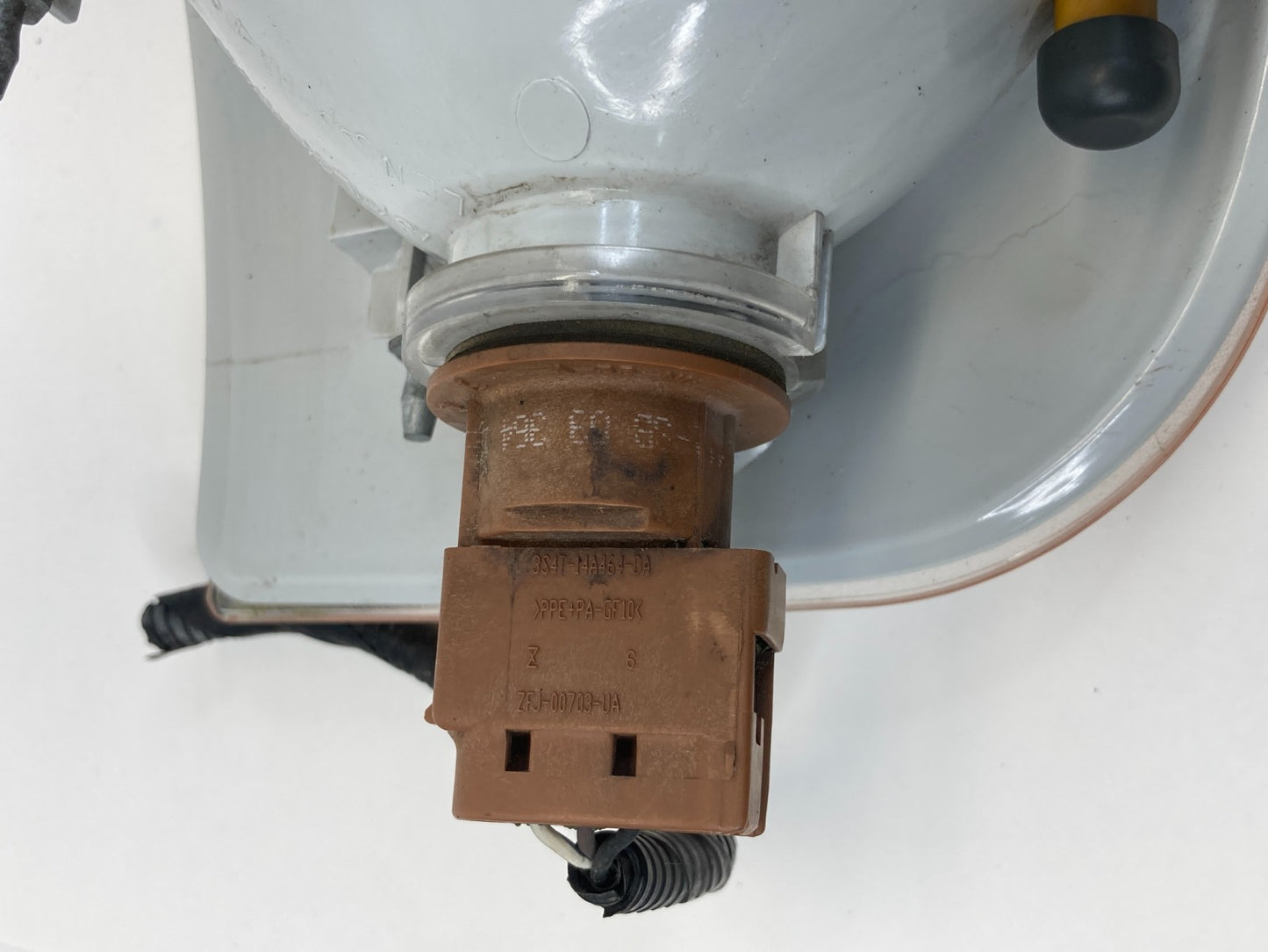 2002-2004 Ford Explorer Right Passenger Turn Signal Marker Park Light Lamp OEM