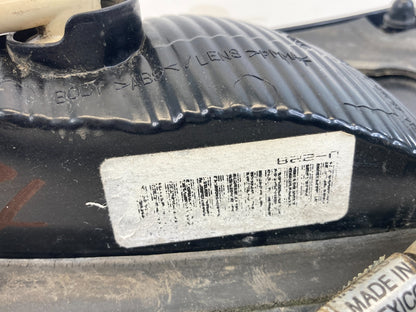 2002-2006 Lincoln Navigator Rear Left Side Inner Taillight Tail Light 44ZG-11115