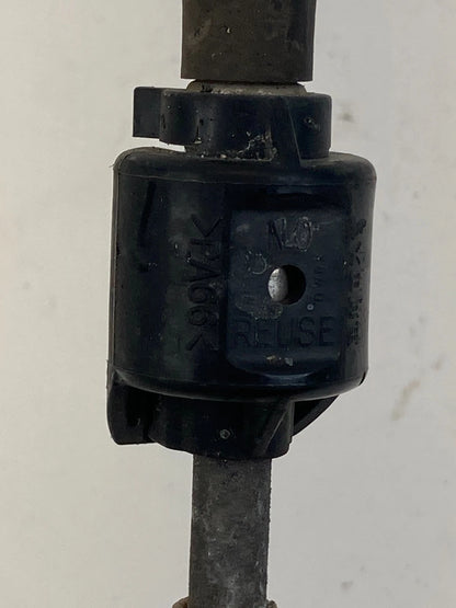 10-15 Toyota Prius 1.8L L4 AT Engine Fuel Injection Pipe Rail W/ Injectors OEM