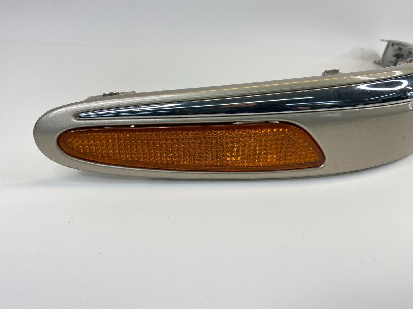 03-06 Mercedes-Benz E500 Front Right Passenger Bumper Strip w/ Side Marker Light