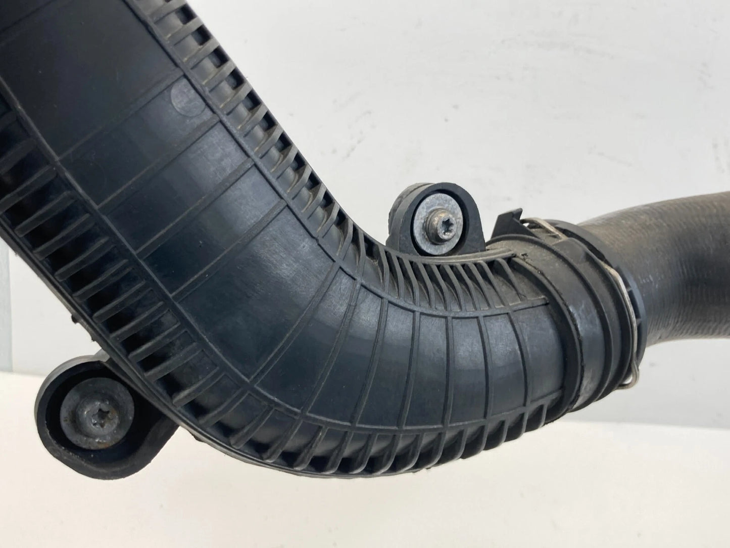 2009-2017 VOLKSWAGEN CC AIR INTAKE TURBO INTERCOOLER HOSE PIPE 1K0145840R OEM