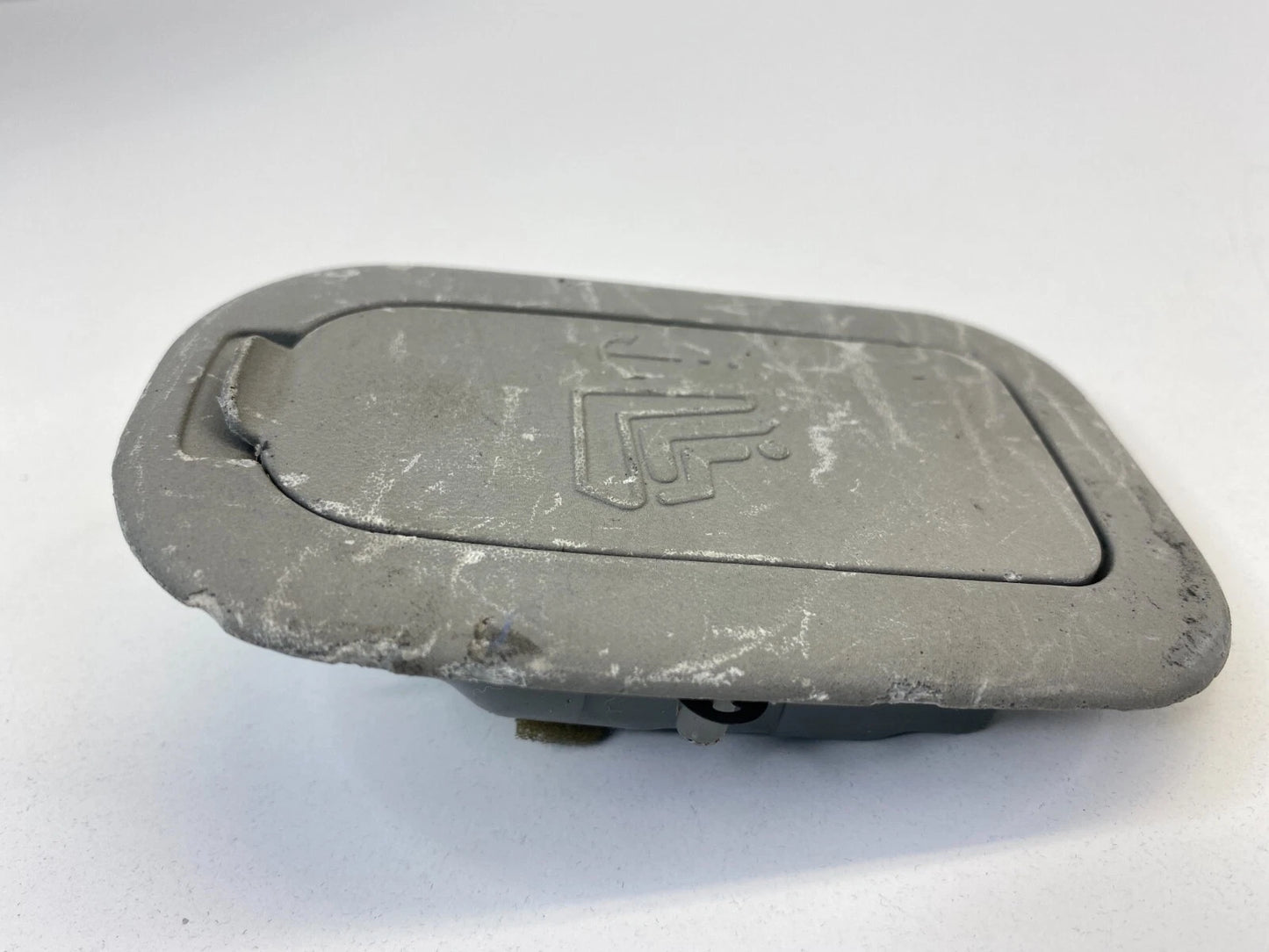 2007-2010 HYUNDAI ELANTRA REAR SEAT BELT ANCHOR CHILD COVER TRIM PLATE OEM