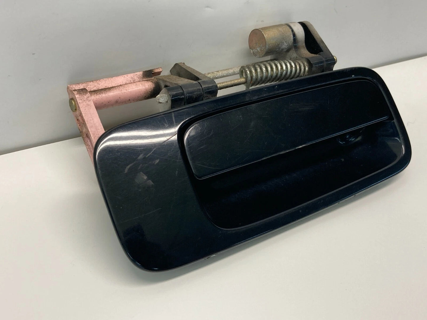 1997 1998 1999 2000 2001 LEXUS ES300 REAR RIGHT SIDE OUTER DOOR HANDLE ASSEMBLY