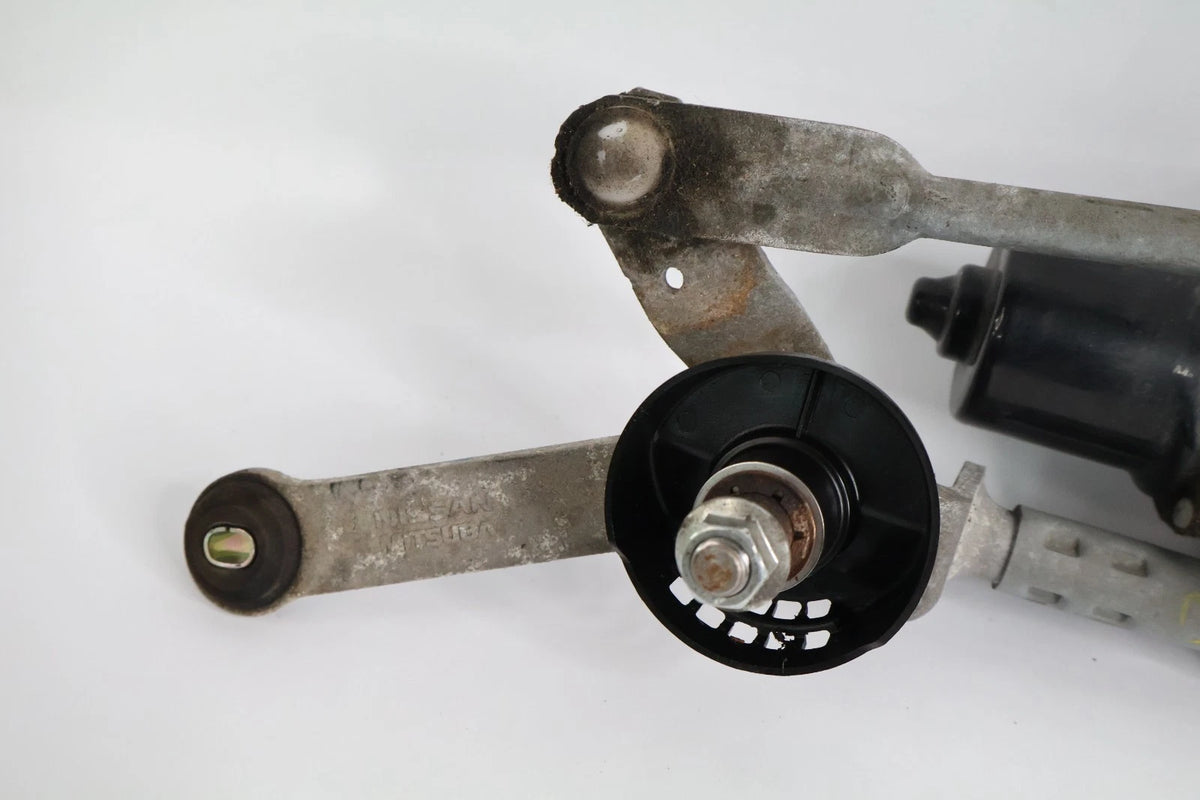 2013-2019 NISSAN SENTRA FRONT WINDSHIELD WIPER MOTOR LINKAGE BRACKET 28800-3SG1A