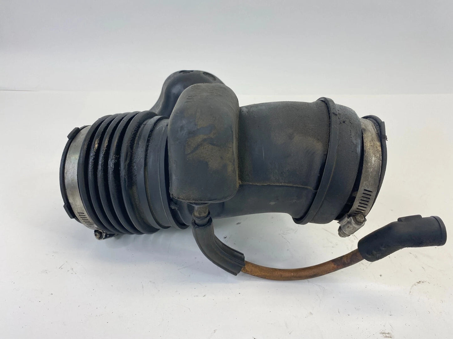 2009-2011 CHEVROLET TRAVERSE AIR INTAKE CLEANER UPPER OUTLET DUCT HOSE TUBE OEM
