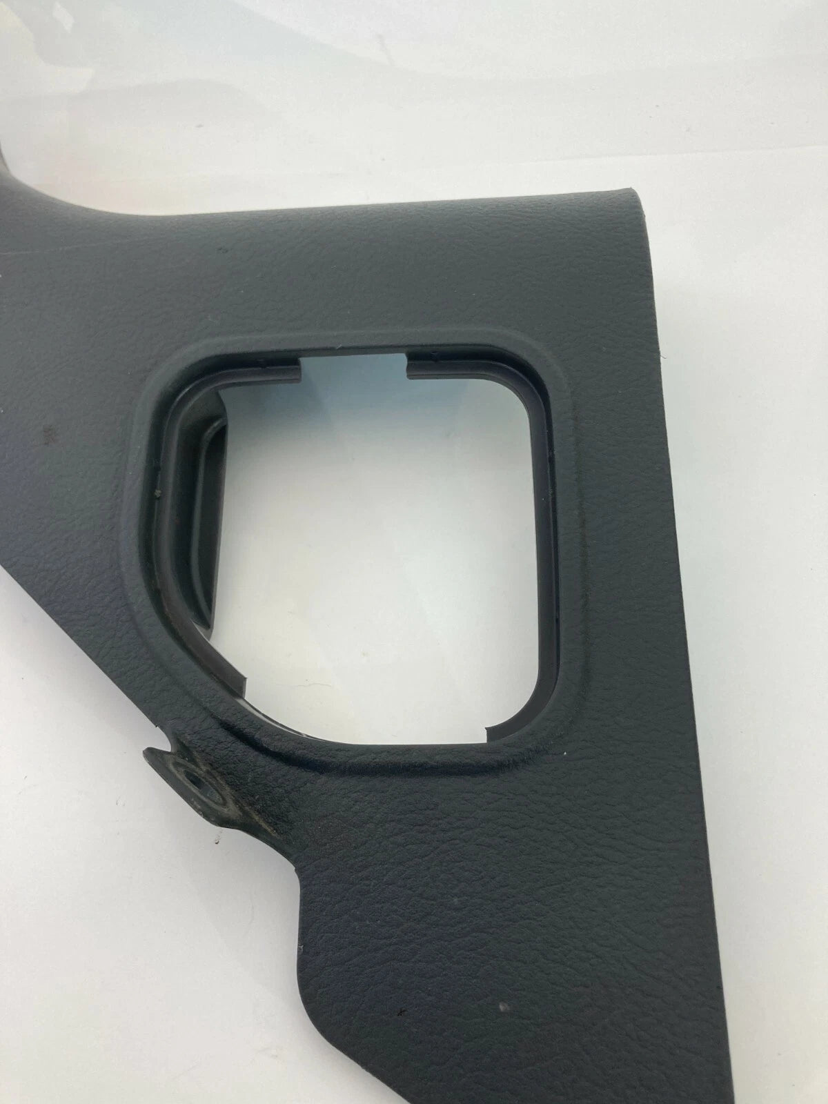 2003 KIA SORENTO FRONT LEFT DRIVER SIDE COWL KICK PANEL TRIM 85875-3E000 OEM