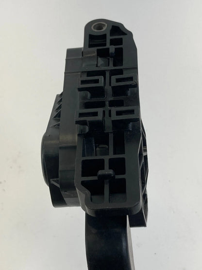 2013-2020 FORD FUSION GAS ACCELERATOR PEDAL THROTTLE CONTROL DG9C-9F836-AB OEM