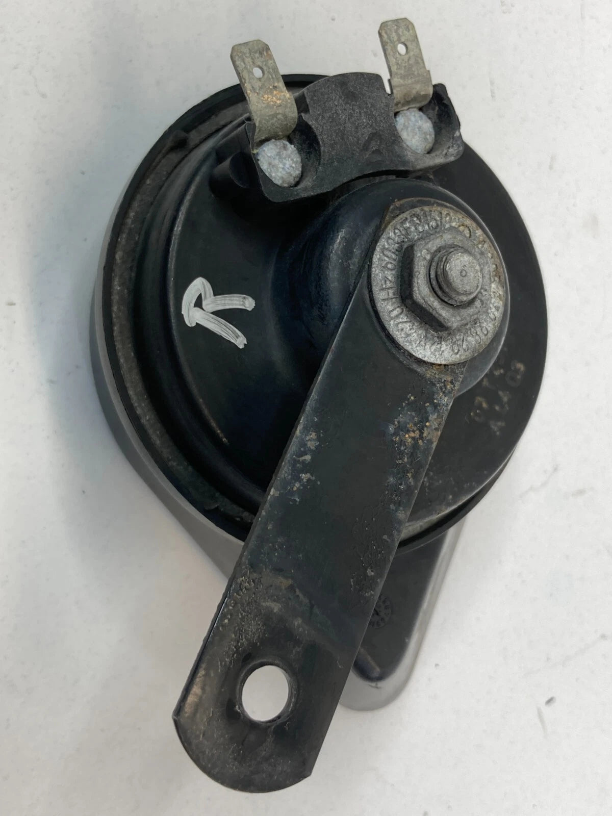 2006-2010 MERCEDES R350 FRONT RIGHT LOW TONE HORN ALARM SIGNAL A046466 OEM