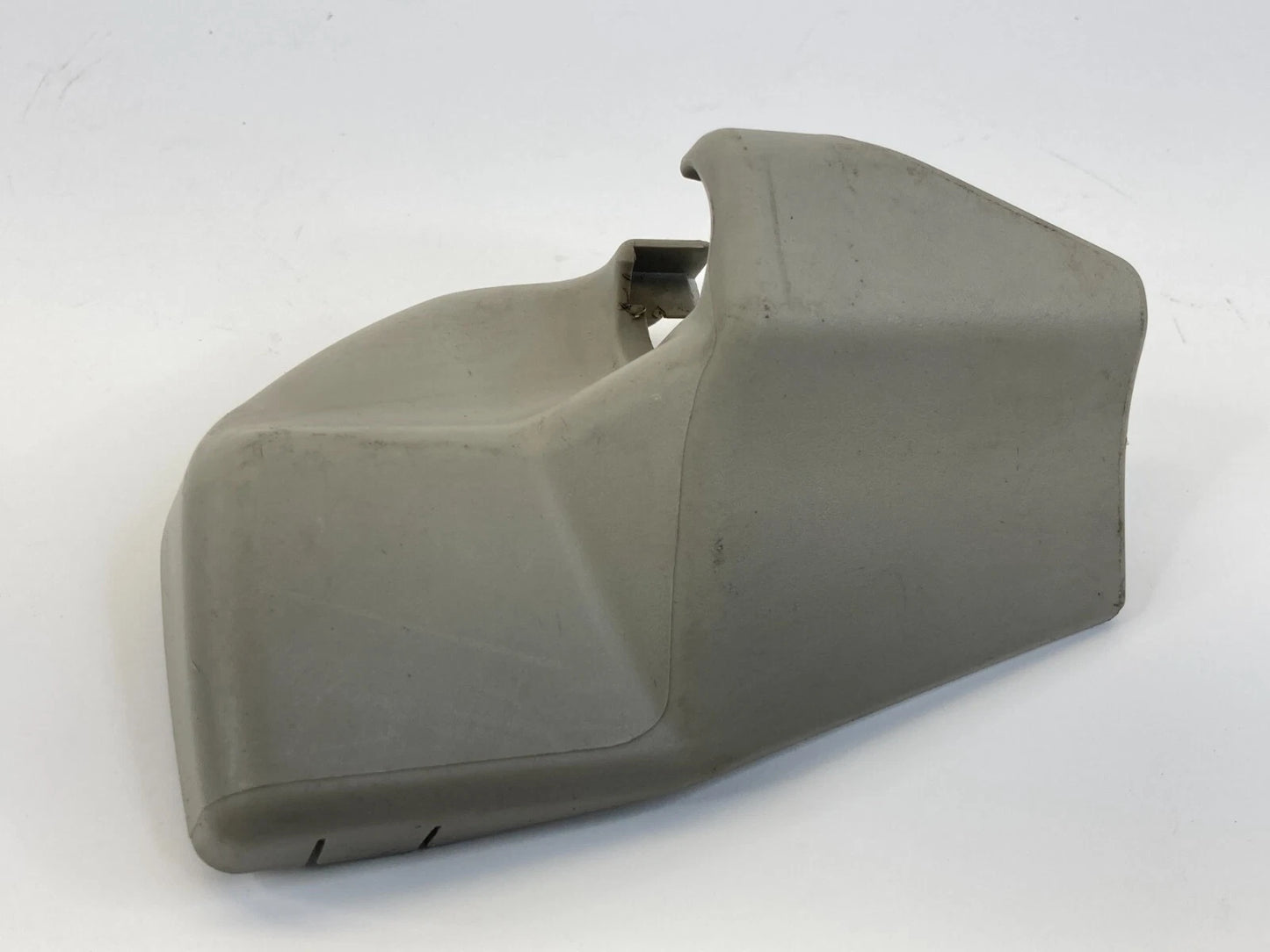 2004-2009 TOYOTA PRIUS FRONT RIGHT SEAT TRACK END COVER END CAP TRIM 72157-47030