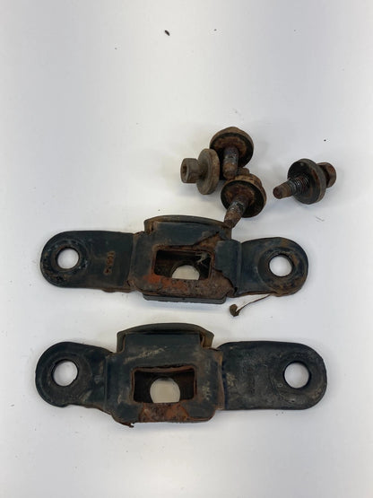 2004-2012 CHEVROLET COLORADO TAILGATE LATCH STRIKER BOLT ASSEMBLY SET OF 2 OEM