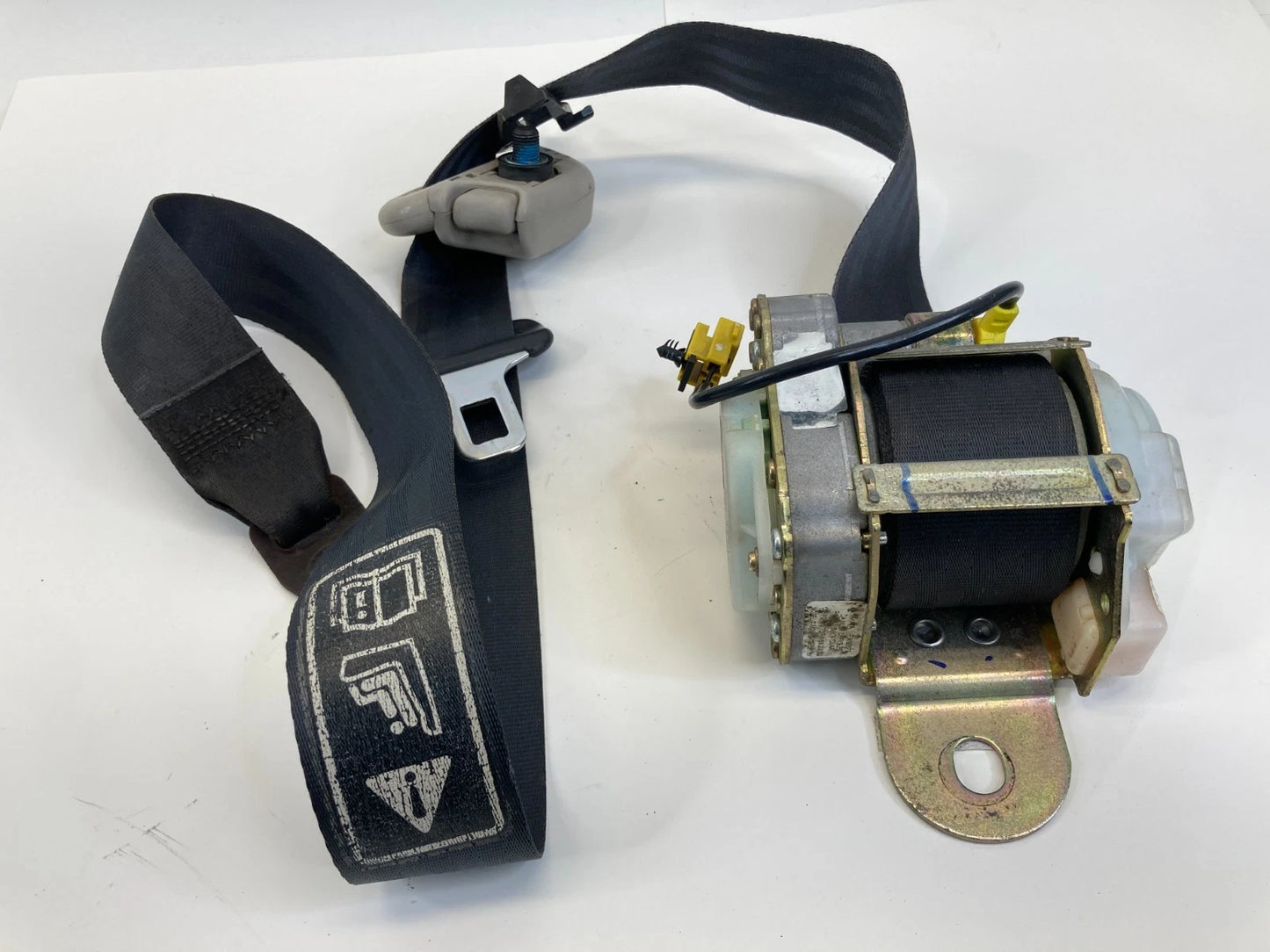 2002-2005 DODGE RAM 1500 FRONT RIGHT PASSENGER SEAT BELT RETRACTOR OEM