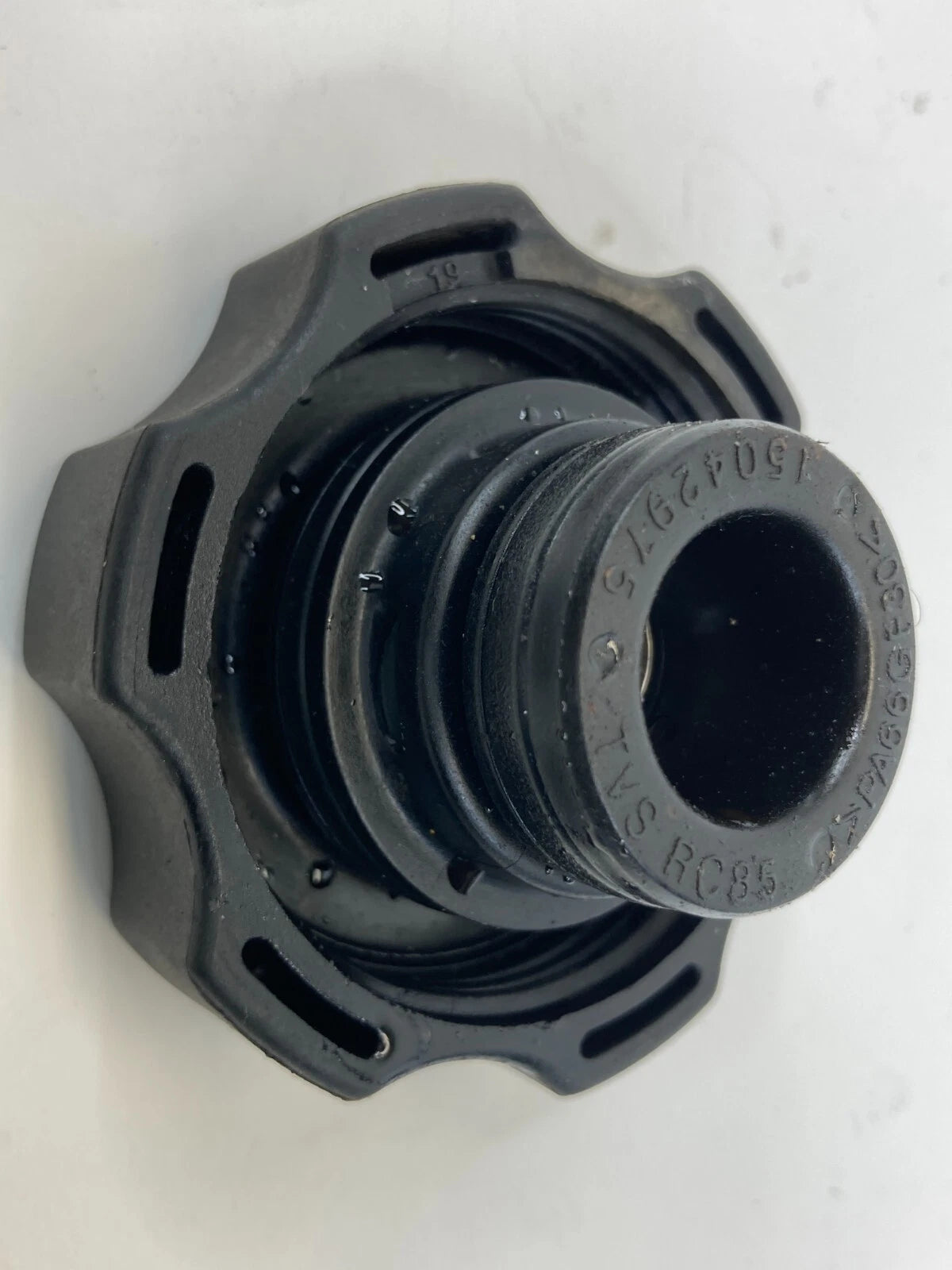 2002-2009 CHEVY TRAILBLAZER GMC ENVOY RADIATOR COOLANT RESERVOIR CAP 15042975