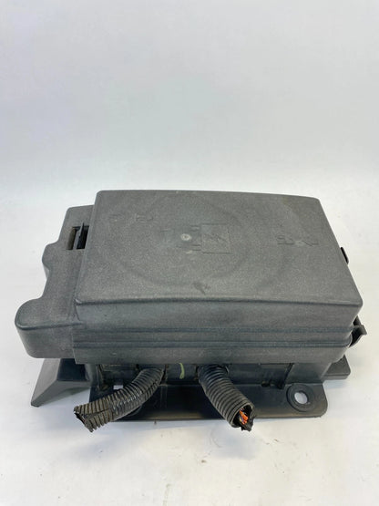 2004 2005 GMC ENVOY 4.2L RWD ENGINE FUSE BOX JUNCTION BLOCK PANEL ASSEMBLY OEM