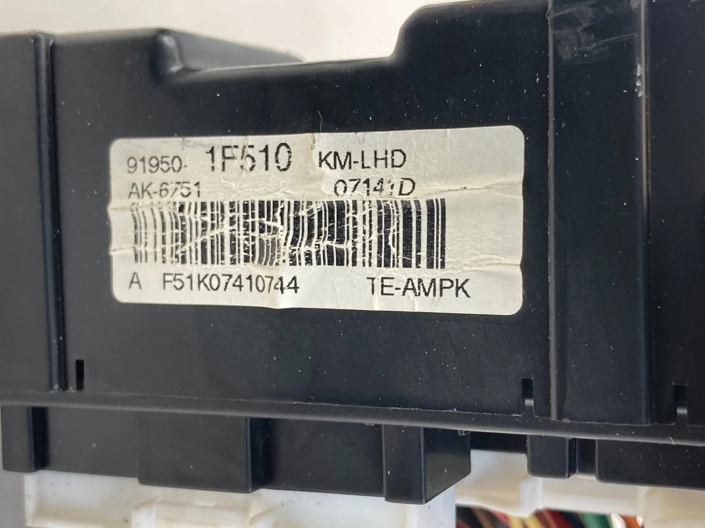 2005-2010 KIA SPORTAGE 2.7 V6 A/T 4WD FUSE BOX JUNCTION RELAY 91950-1F510 OEM