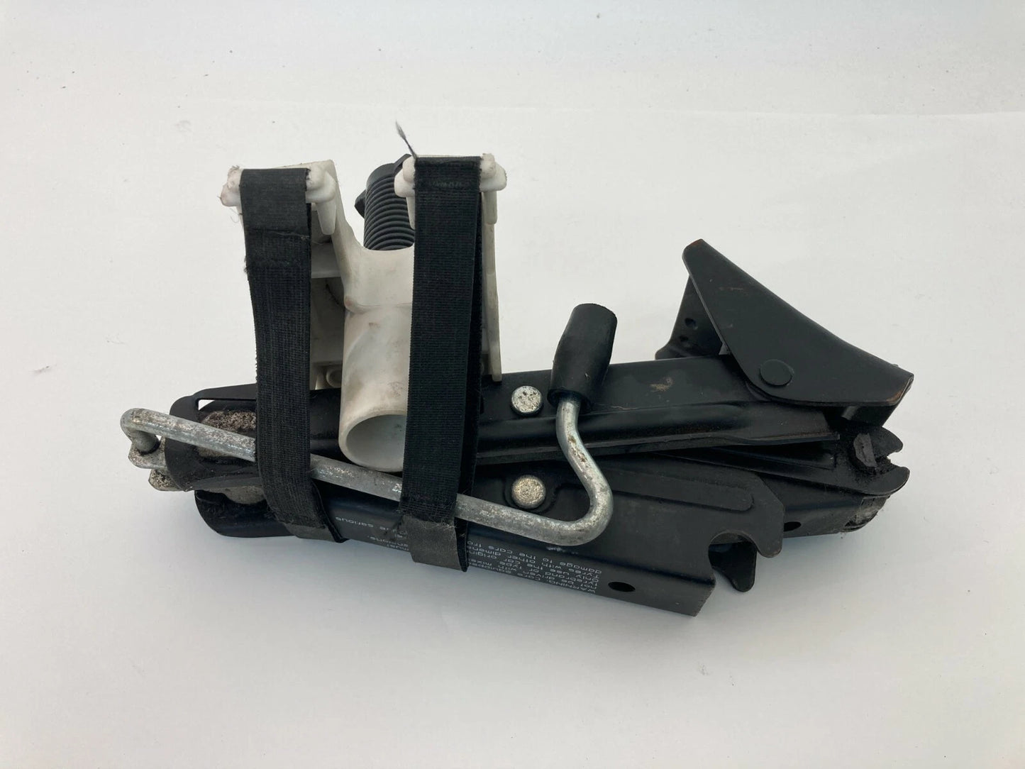 2004 2005 2006 2007 VOLVO XC70 EMERGENCY SPARE TIRE JACK SCISSOR TOOL OEM