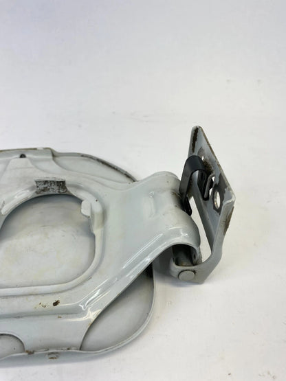 1998-2002 ISUZU TROOPER GAS FUEL TANK FILLER DOOR LID FLAP COVER WHITE OEM