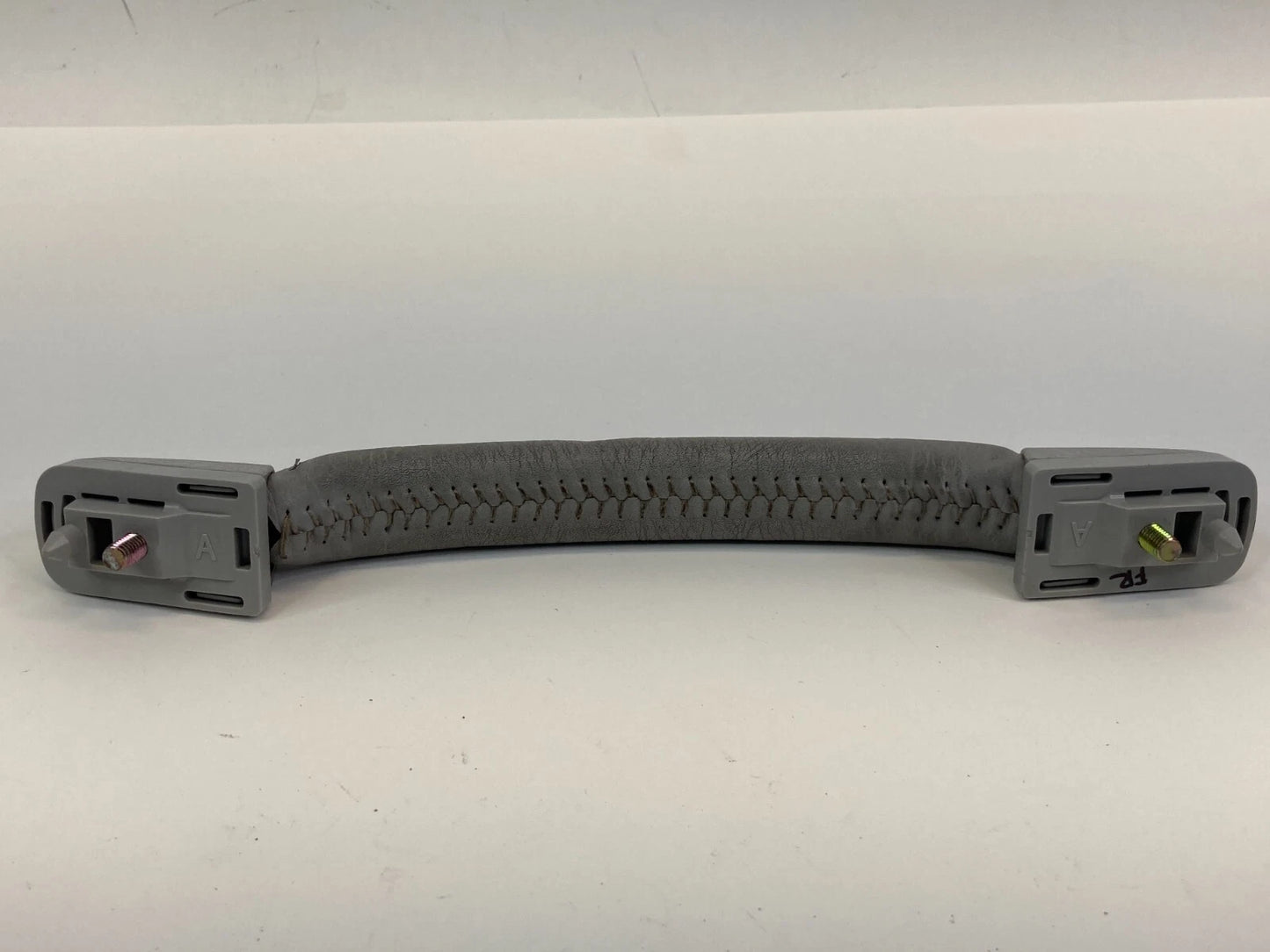 2002 2003 LEXUS ES300 SDN ROOF FRONT RIGHT PASSENGER SIDE GRIP GRAP HANDLE OEM