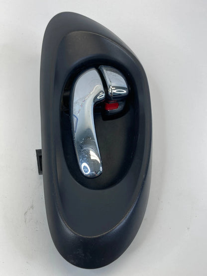 2002-2009 CHEVROLET TRAILBLAZER FRONT RIGHT SIDE INTERIOR DOOR HANDLE 15214506