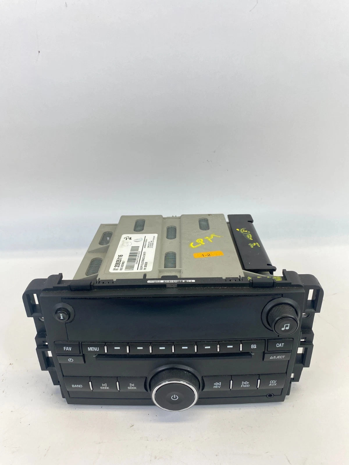 2009-2012 CHEVROLET TRAVERSE AM/FM RADIO RECEIVER CD DISC PLAYER STEREO 20935116