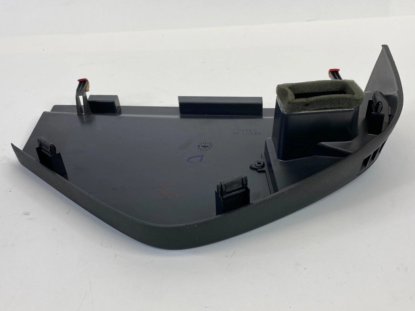2004 2005 2006 SRX FRONT RIGHT PASSENGER SIDE DASH END CAP COVER PANEL TRIM OEM